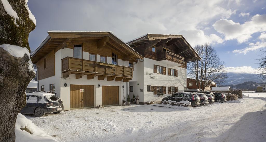 Bed And Breakfast Pension Foidl Oberndorf en Tyrol Extérieur photo